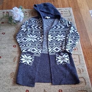 Monteau Hooded Cardigan in Dark Gray and White